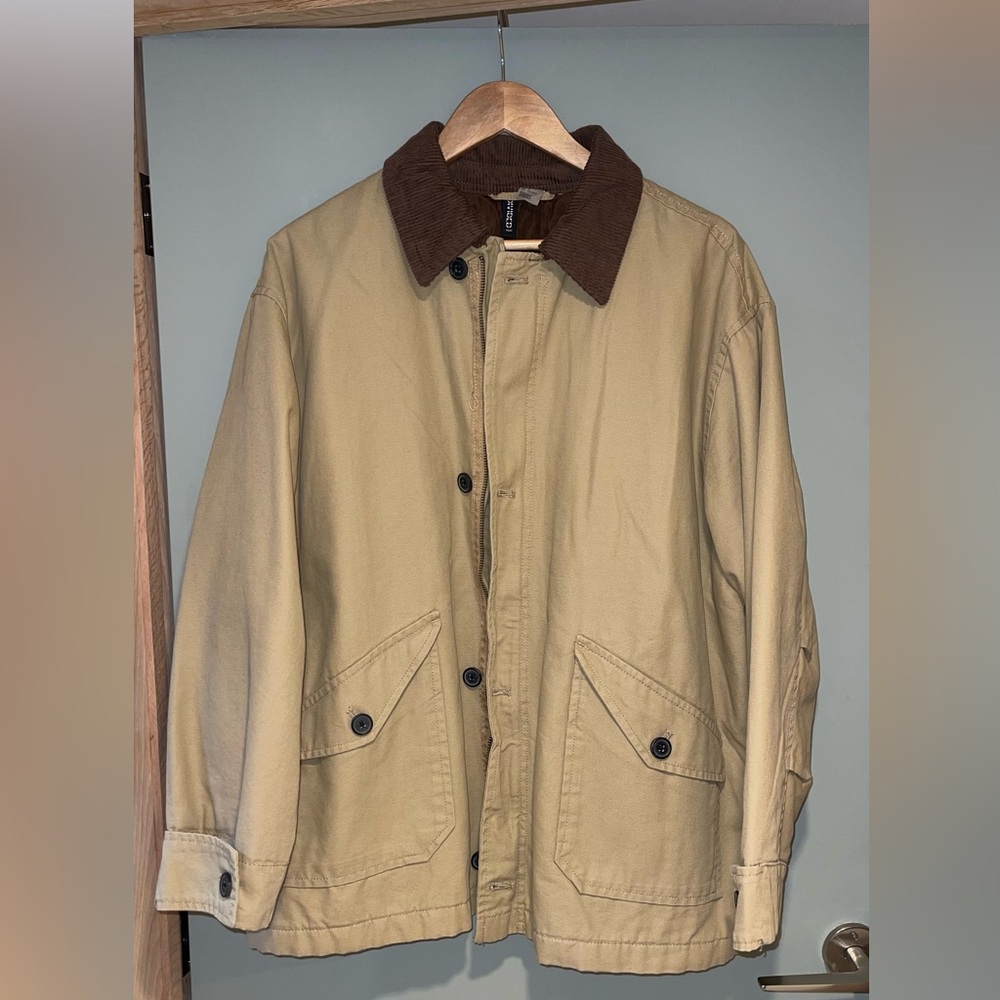 Oversized H&M Tan Jacket with Brown Collar🤎